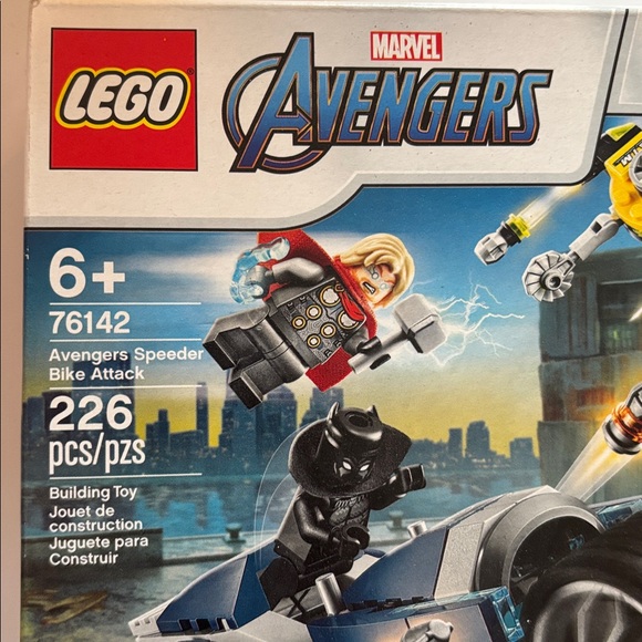 LEGO Marvel Avengers (76142) - Speeder Bike Attack - 226pcs - Black Panther - Picture 10 of 16